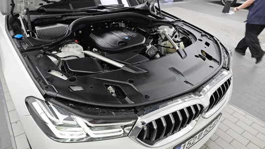 BMW 6 Series GT (G32) 620d 2024 6