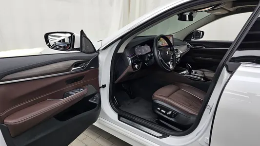 BMW 6 Series GT (G32) 620d 2024 10