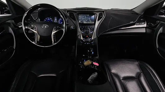 Hyundai Grandeur HG HG240 2013 7