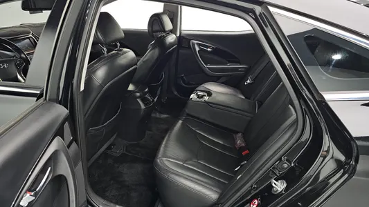 Hyundai Grandeur HG HG240 2013 26