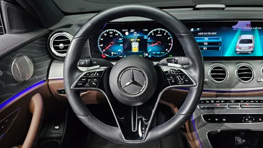 Mercedes-Benz E-Class W213 E350 4MATIC 2022 17