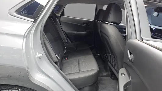 Hyundai 코나 하이브리드 2021 11