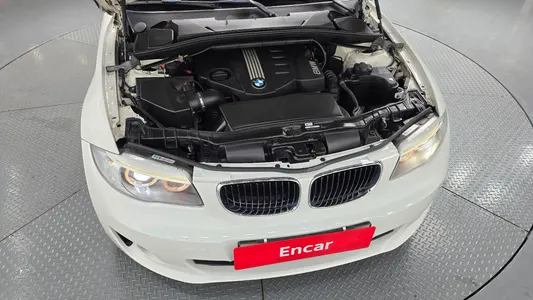 BMW 1 Series (E82) 120d 2011 6