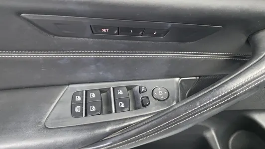 BMW 5 Series (G30) 530i M 2018 29