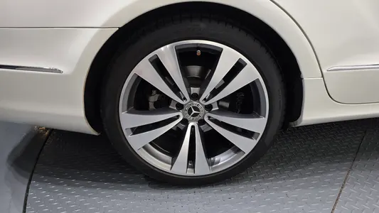 Mercedes-Benz CLS-Class W218 CLS350 2012 5