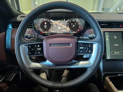 Land Rover 5 P530 AB 2025 6
