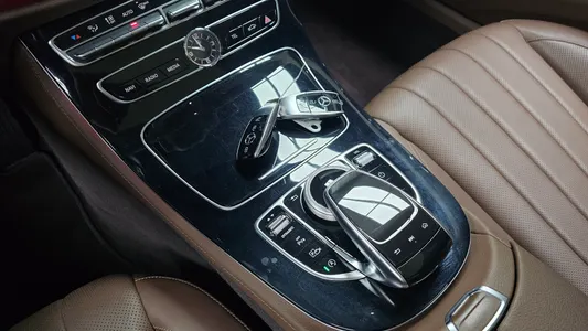 Mercedes-Benz E-Class W213 E300 4MATIC 2019 9