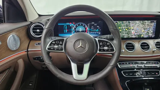 Mercedes-Benz E-Class W213 E300 4MATIC 2019 13