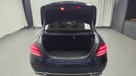 Mercedes-Benz E-Class W213 E300 4MATIC 2019 17