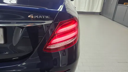 Mercedes-Benz E-Class W213 E300 4MATIC 2019 23