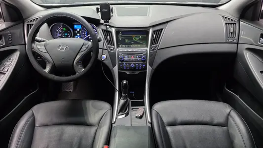 Hyundai 쏘나타 하이브리드 2.0 2013 7