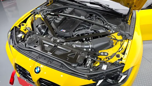 BMW M4 (G82) M4 M xDrive 2025 6