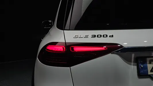 Mercedes-Benz GLE-Class W167 GLE300d 4MATIC 2024 23