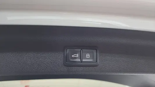 Audi Q3 (F3) 40 TFSI 2025 16