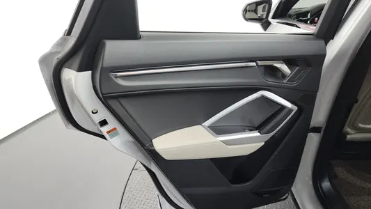 Audi Q3 (F3) 40 TFSI 2025 25