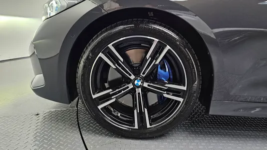 BMW 3 Series (G20) 320i M 2025 4