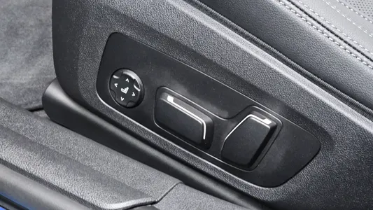 BMW 3 Series (G20) 320i M 2025 19