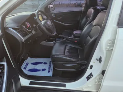 KG Mobility C 2.0 RX 2WD 2015 6