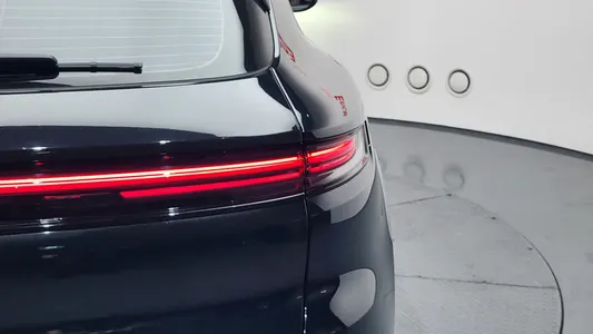 Porsche (PO536) 3.0 2024 23