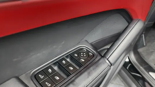 Porsche (PO536) 3.0 2024 29