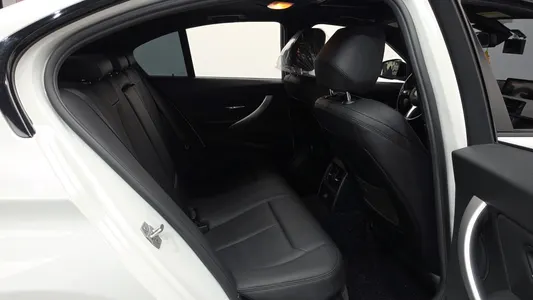 BMW 3 Series (F30) 320d M 2015 10