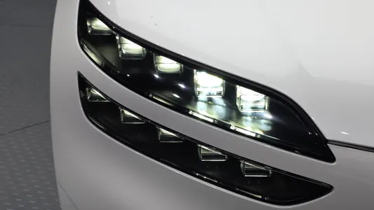 Genesis GV60 AWD 2022 22