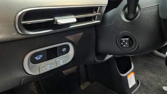 Genesis GV60 AWD 2022 32