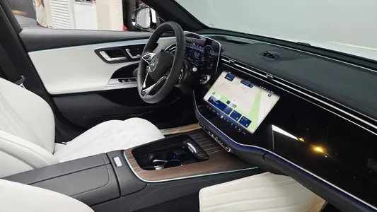 Mercedes-Benz E-Class W214 E450 4MATIC 2025 19