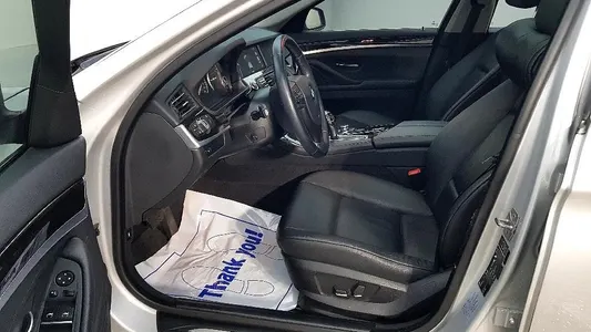 BMW 5 Series (F10) 520d 2011 8