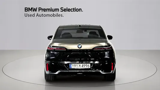 BMW 7 Series (G70) 740i xDrive M 2024 4