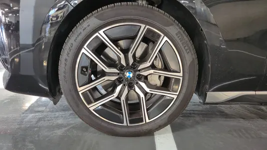 BMW 7 Series (G70) 740i xDrive M 2024 5