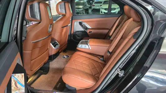BMW 7 Series (G70) 740i xDrive M 2024 10