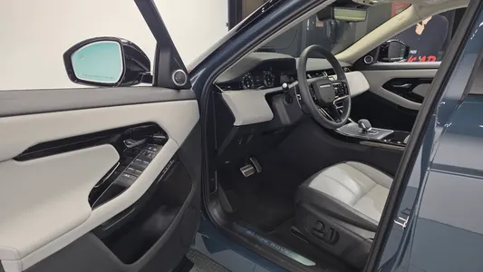 Land Rover 2 P250 SE 2024 10