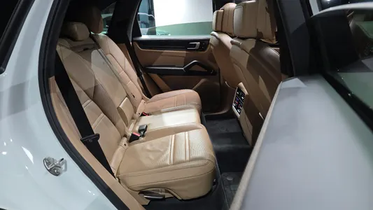 Porsche (PO536) 3.0 2020 11