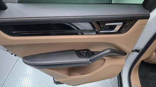 Porsche (PO536) 3.0 2020 25