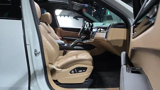 Porsche (PO536) 3.0 2020 26