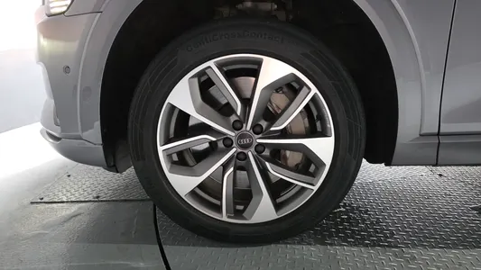 Audi e- 55 2020 5