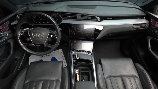 Audi e- 55 2020 7
