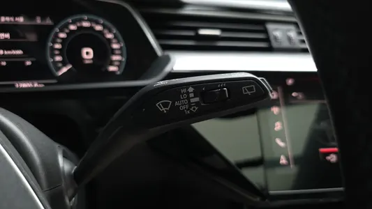 Audi e- 55 2020 36