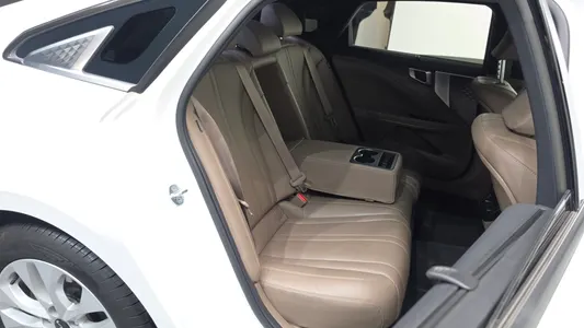 Kia K8 2.5 2WD 2022 12