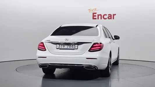 Mercedes-Benz E-Class W213 E300 2018 4