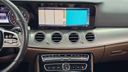 Mercedes-Benz E-Class W213 E300 2018 14