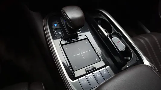Lexus LS500h 5 3.5 AWD 2018 9