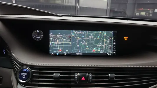 Lexus LS500h 5 3.5 AWD 2018 14