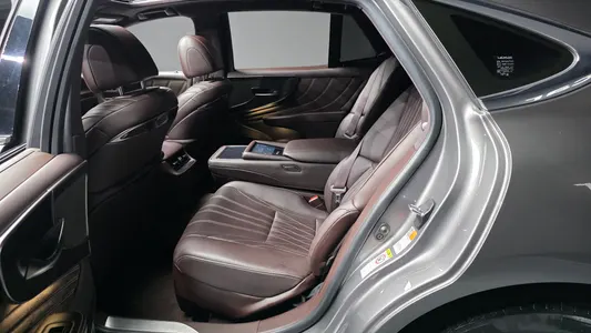 Lexus LS500h 5 3.5 AWD 2018 26