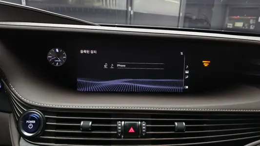 Lexus LS500h 5 3.5 AWD 2018 27