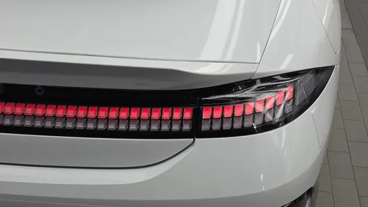 Hyundai Ioniq 6 2022 23