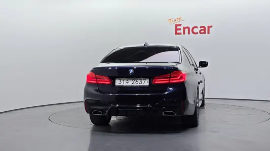 BMW 5 Series (G30) 520d M 2018 4