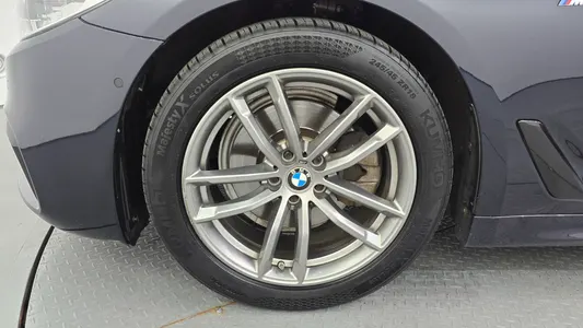 BMW 5 Series (G30) 520d M 2018 5