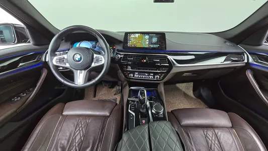 BMW 5 Series (G30) 520d M 2018 7